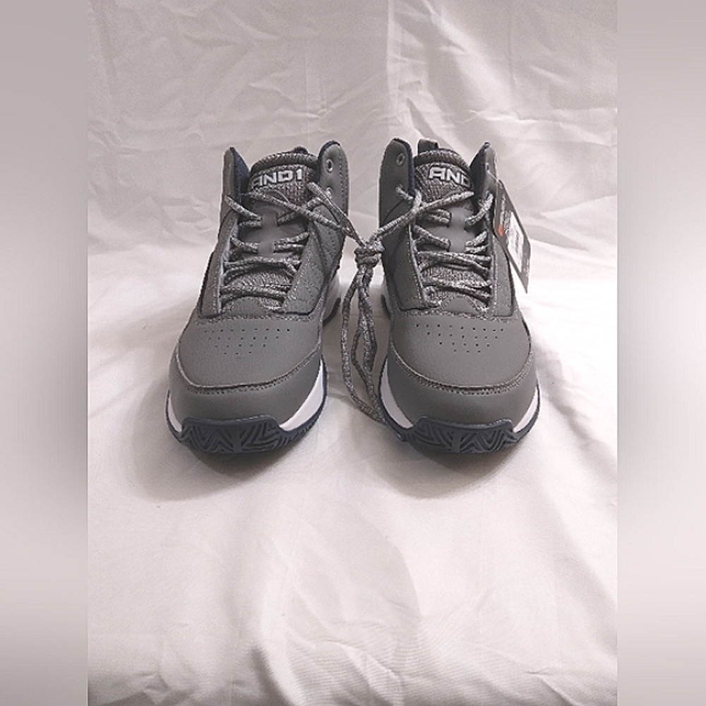 AND1 Men's Streetball Basketball High Top Lace Up Size 10.5 - Picture 2 of 9